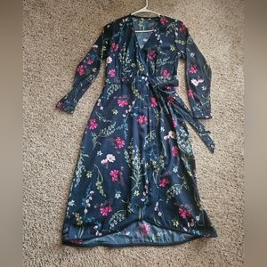 💙Time & Tru Floral Long Sleeves Wrap Dress